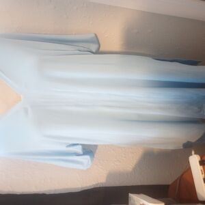 Regular V-Neck Side Slit Short Sleeve Top XL, LIght Blue